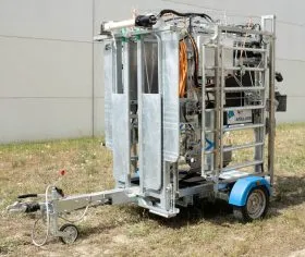 cowcare carry hoof trimming mobile chute