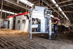 Dairy+ LUX LIFT Farmer Cow Hoof Trimming Chute