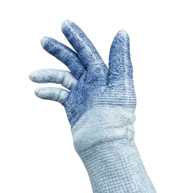 ANTI-CUT-glove-for-hoof-trimming